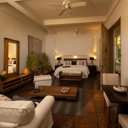 Casa Belle Boutique Hotel *